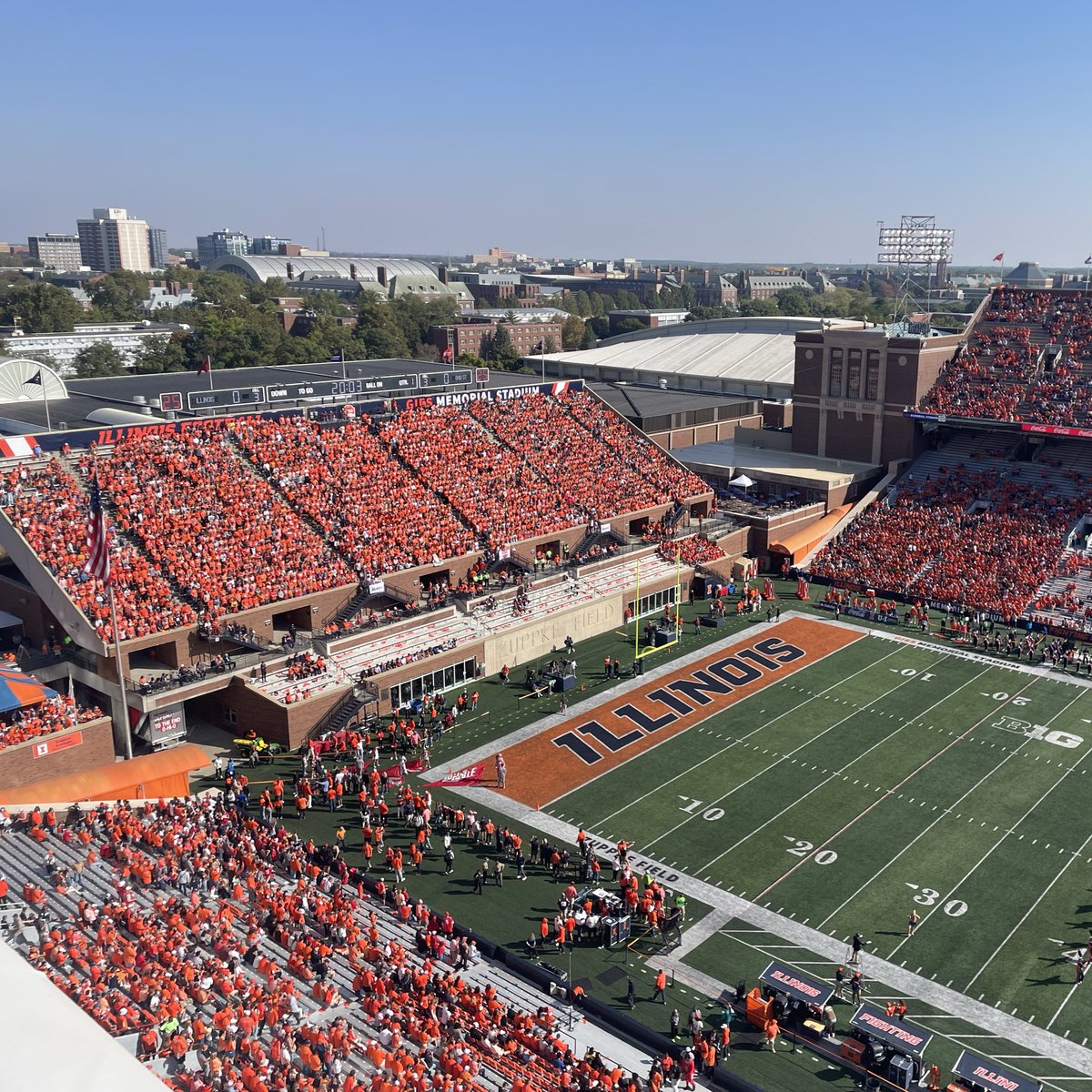 scott_beatty's tweet image. Orange out. #Illini