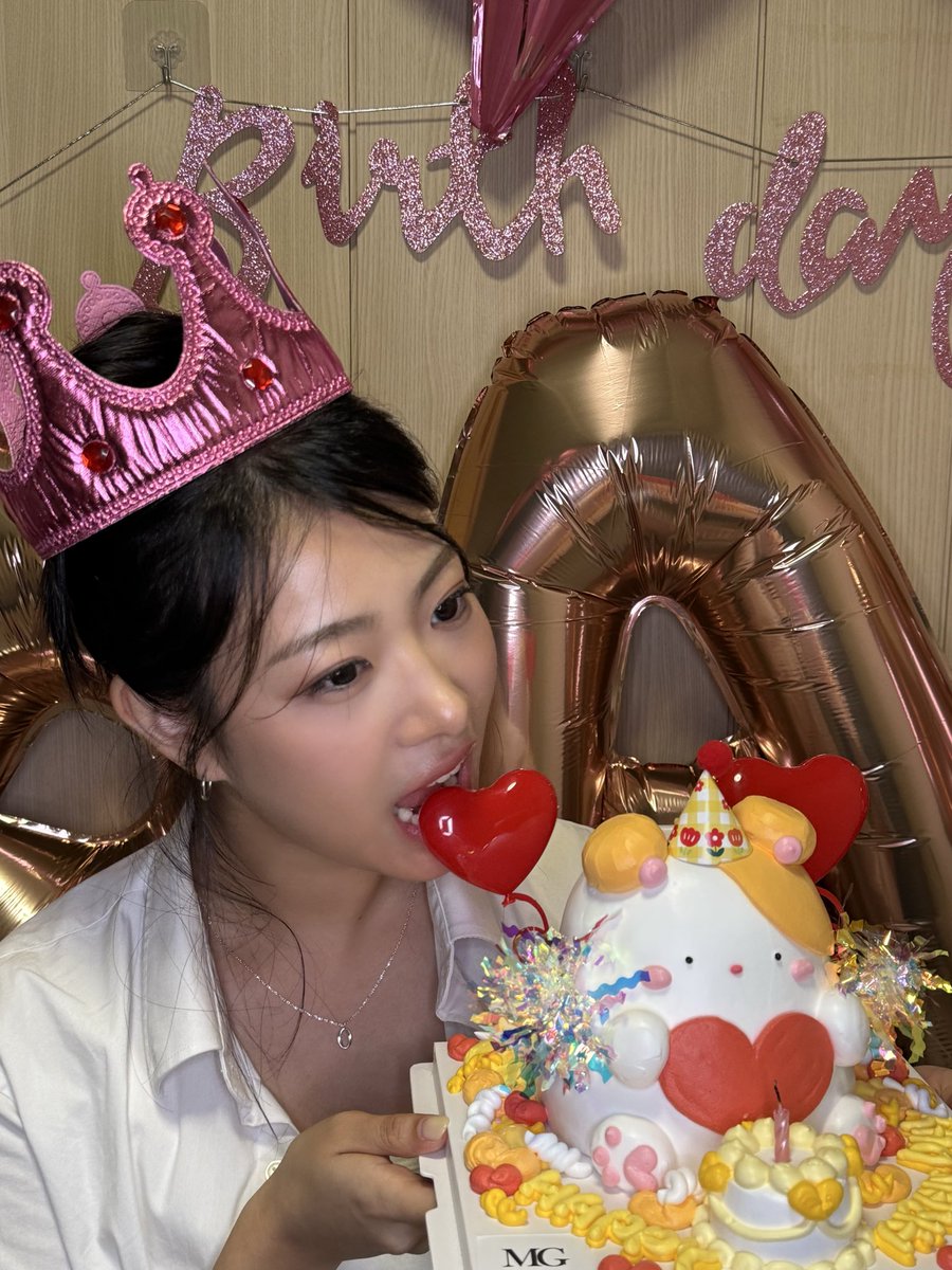 ablume_twt tweet media