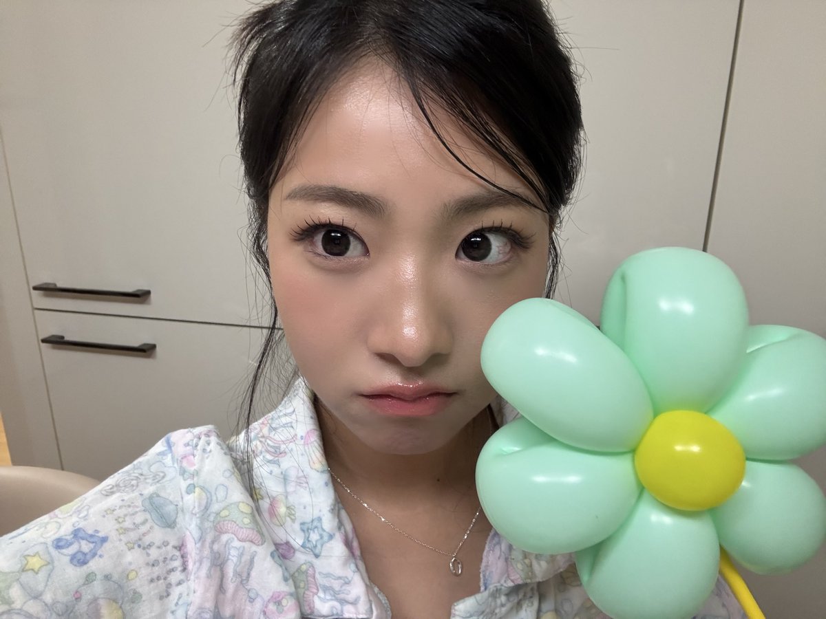 ablume_twt tweet media