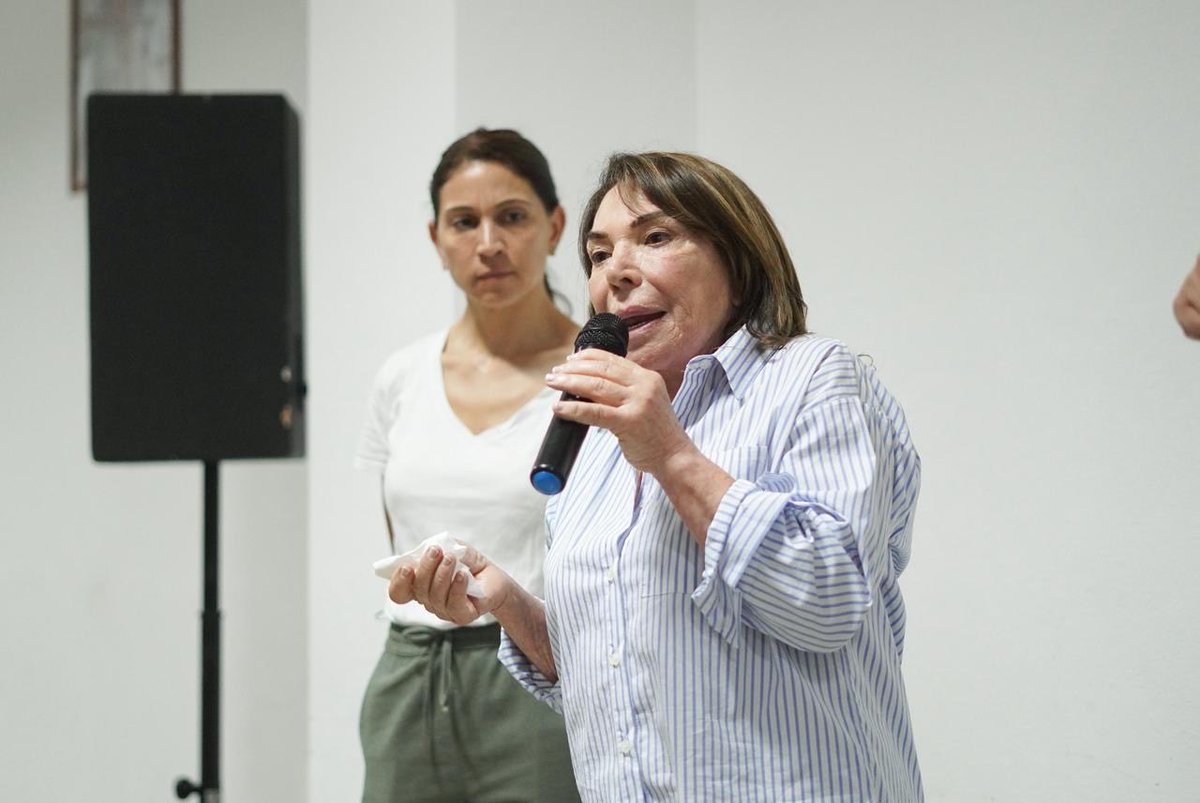 miguelsiciliano's tweet photo. ¡QUE LINDO SÁBADO DE ENCUENTRO!

Hoy compartimos una hermosa reunión con dirigentes de Capital y el equipo de @oriutort. 

Fue un encuentro lleno de diálogo, respeto y compromiso, donde reafirmamos algo fundamental, cuando trabajamos juntos, dejando de lado las diferencias y poniendo por delante a Córdoba, todo es posible.

El camino que tenemos por delante nos necesita unidos, con una mirada común y un mismo objetivo, seguir construyendo una ciudad, una pro vía y un país más justo, más moderno y con más oportunidades para todos y todas.