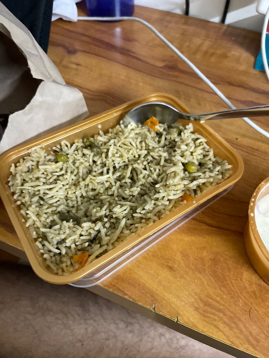 karan_hedaoo's tweet photo. @SwiggyCares @Swiggy 
Order ID - 219163887462611

Bland food - Plain rice in name of veg biryani - No vegetables/veggies/paneer - Complained but got automated response 

Whom do we blame for poor food quality? https://t.co/Etvi1rwbZA