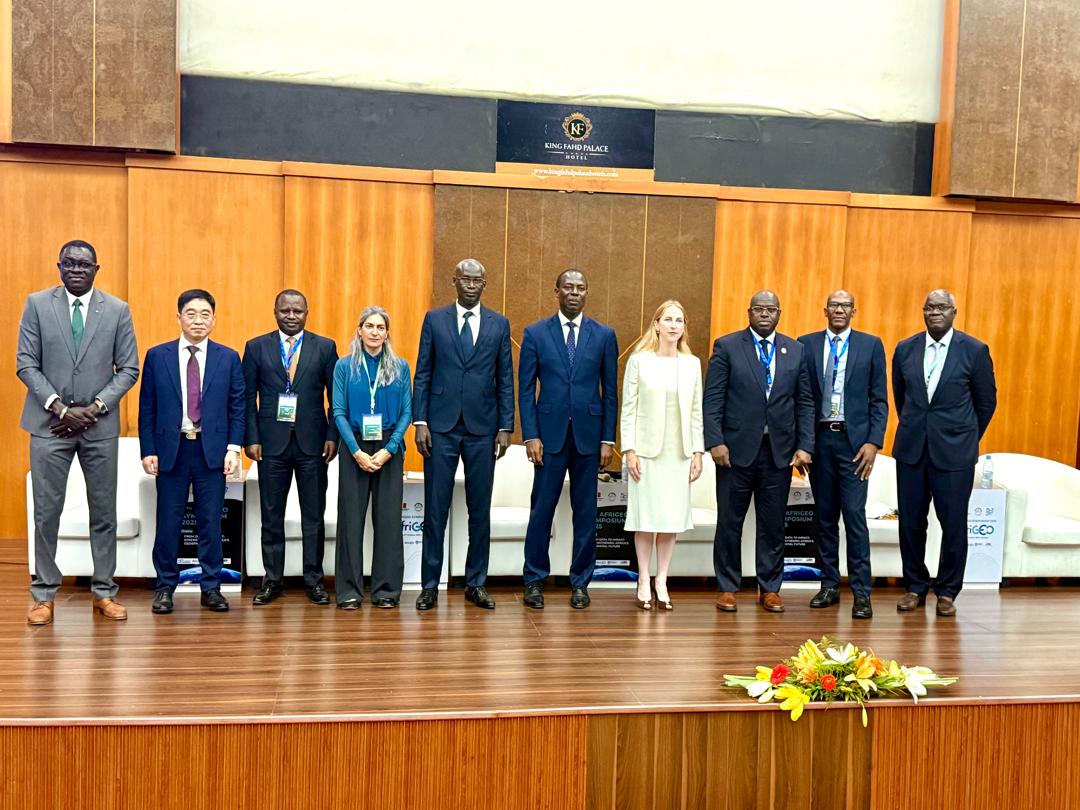 AfSA_AU's tweet image. H.E. Dr. Tidiane Ouattara joined the AfriGEO community in Dakar for the 9th AfriGEO Symposium, themed “From Data to Impact: Strengthening Africa’s Geospatial Future.” A great moment of collaboration for Africa’s geospatial growth.

#AfriGEO #AfSA #WorldSpaceWeek #GeospatialAfrica