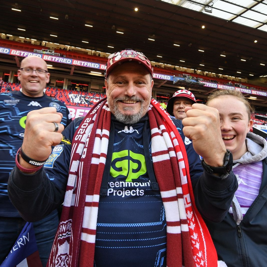 WiganWarriorsRL's tweet image. Out in force at OId Trafford. 👊

#WWRL #GrandFinal
