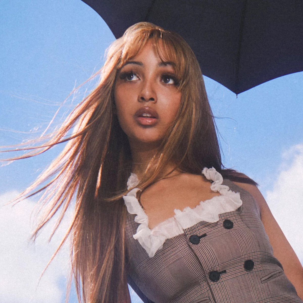 TrackAnitta's tweet image. 🚨 “Illegal”, de PinkPantheress e Anitta, debutou com 362 MIL streams em seu primeiro dia no Spotify.