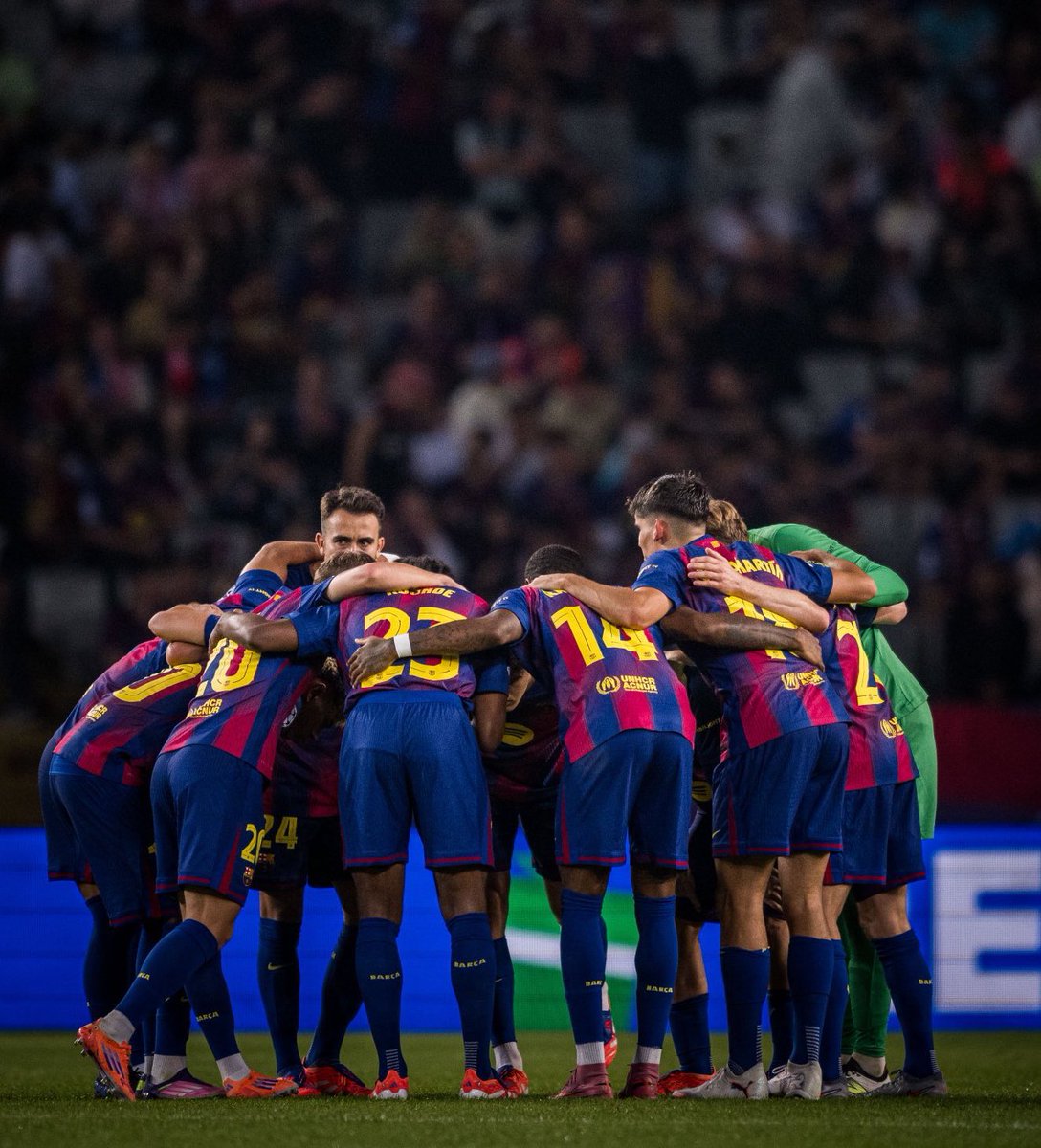 K3SSC's tweet image. يقلع ام التوقف الدولي ، اشتقت لكم والله.

#الهلال
#ارسنال
#برشلونة