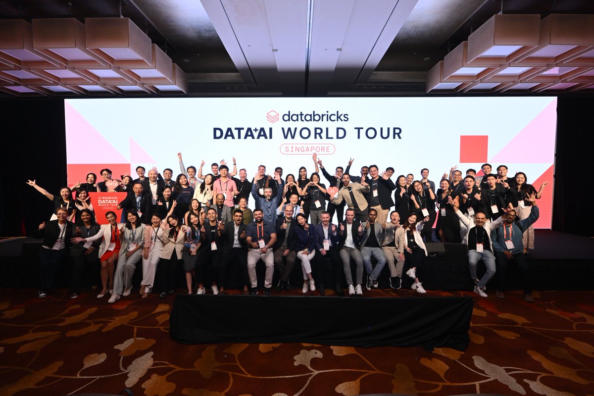 databricks's tweet image. #DataAIWorldTour is just getting started! Don’t miss this opportunity to discover the latest in data apps and AI agents.

🇬🇧 London - October 16
🇨🇦 Toronto - October 29
🇩🇪 Munich - November 4
🇳🇱 Amsterdam - November 6
🇺🇸 NYC - November 13 

Find a city near you:…