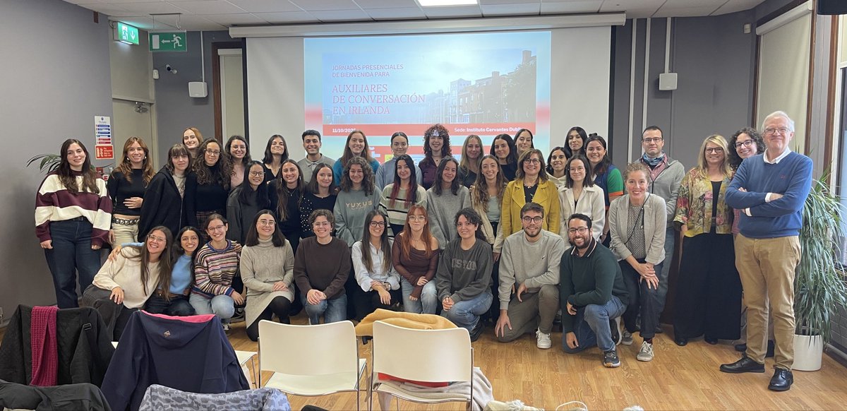 Las Jornadas presenciales de bienvenida han sido un exito. Hemos aprendido muchísimo de la vida en los centros y de las posibilidades de un buen auxiliar de conversación. Gracias <a href="/ICDublin/">Instituto Cervantes Dublín</a> <a href="/Education_Ire/">Department of Education and Youth</a> <a href="/languages_ie/">Post-Primary Languages Ireland (PPLI)</a> <a href="/atsirlanda/">ATS Ireland</a> <a href="/consejeriauk/">Consejería de Educación Reino Unido e Irlanda</a> <a href="/AccEducativaExt/">Acción Educativa Exterior</a> por hacerlo posible