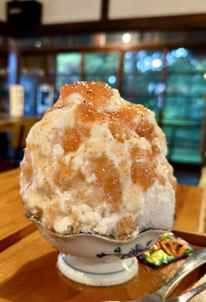 Reiko_Tokachi's tweet photo. #ゴーラー 🍧の季節ですね🤭✨
近場の #Ryan02 さんへ♡
🍧 #ブルーベリーチーズタルト
#マサラチャイ の相がけ
(相がけはL sizeのみ)
いつもの
🍧 #いちじくチーズはちみつ
いちじくもしっかりで、
やっぱり抜群に美味しい😋✨✨
Ryanさん、スタンプカード作って頂けませんか🤭??今日もご馳走様でした🙏
#ryan02_kori
#かき氷 #カキ氷 #氷活 #ゴーラー見習い #ゴーラー #埼玉 #さいたま市