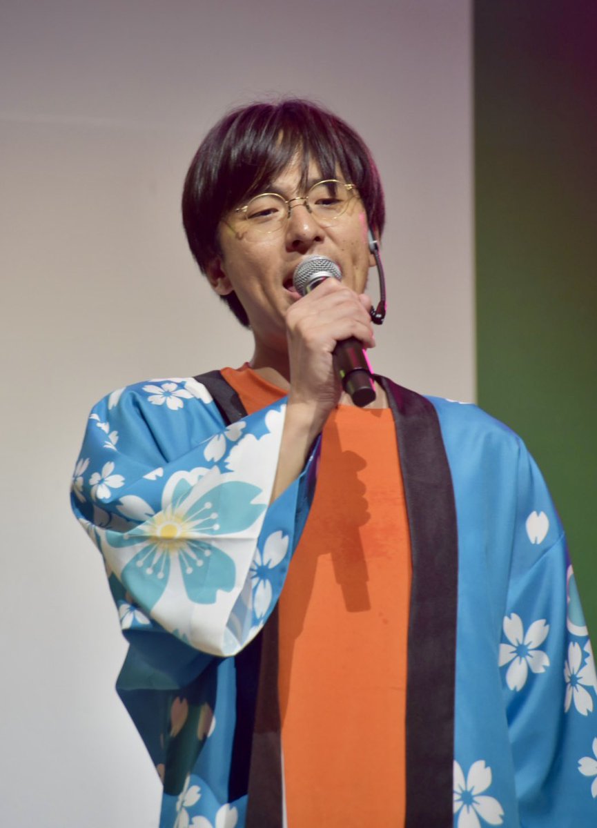 RD_sana_06's tweet image. カベポ📌永見さん✨
めっちゃ気持ちよく歌ってらしてこっちもノリノリでした！楽しかった〜！
#カラオケ盆踊り
