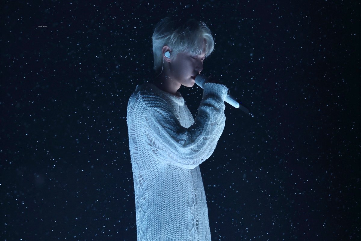 251011 #도영 #DOYOUNG

눈의 꽃 .. ❄️