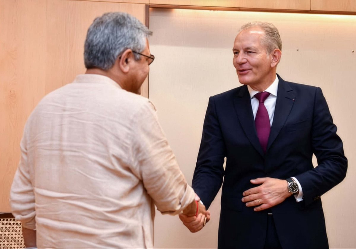 sendilanandan's tweet image. உலகளாவிய நிறுவனமான ஏர் லிக்விட் இந்தியாவில் முதலீடு மற்றும் செயல்பாடுகளை விரிவுபடுத்த உறுதிபூண்டுள்ளது. பொருட்கள், ரசாயனங்கள் மற்றும் எரிவாயு தொழில் இப்போது வளர்ச்சியடைந்து வருகிறது. இது நாட்டின் செமிகண்டக்டர் வணிகத்தை  மேலும் மேம்படுத்தும். #moditransformsIndia