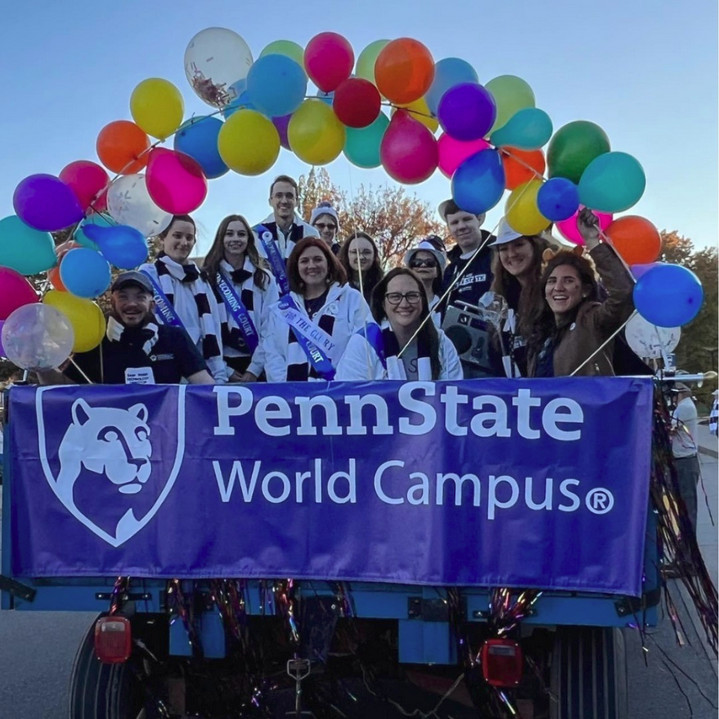 PSUWorldCampus's tweet image. Throwback to the #PennStateWorldCampus float in the 2023 Homecoming Parade! As #HomecomingWeek wraps up, we are celebrating the pride, spirit, and community that make us Penn Staters 🔵⚪

#Homecoming #NittanyLions #PennState #PennStateHomecoming #PennStateProud #WeAre