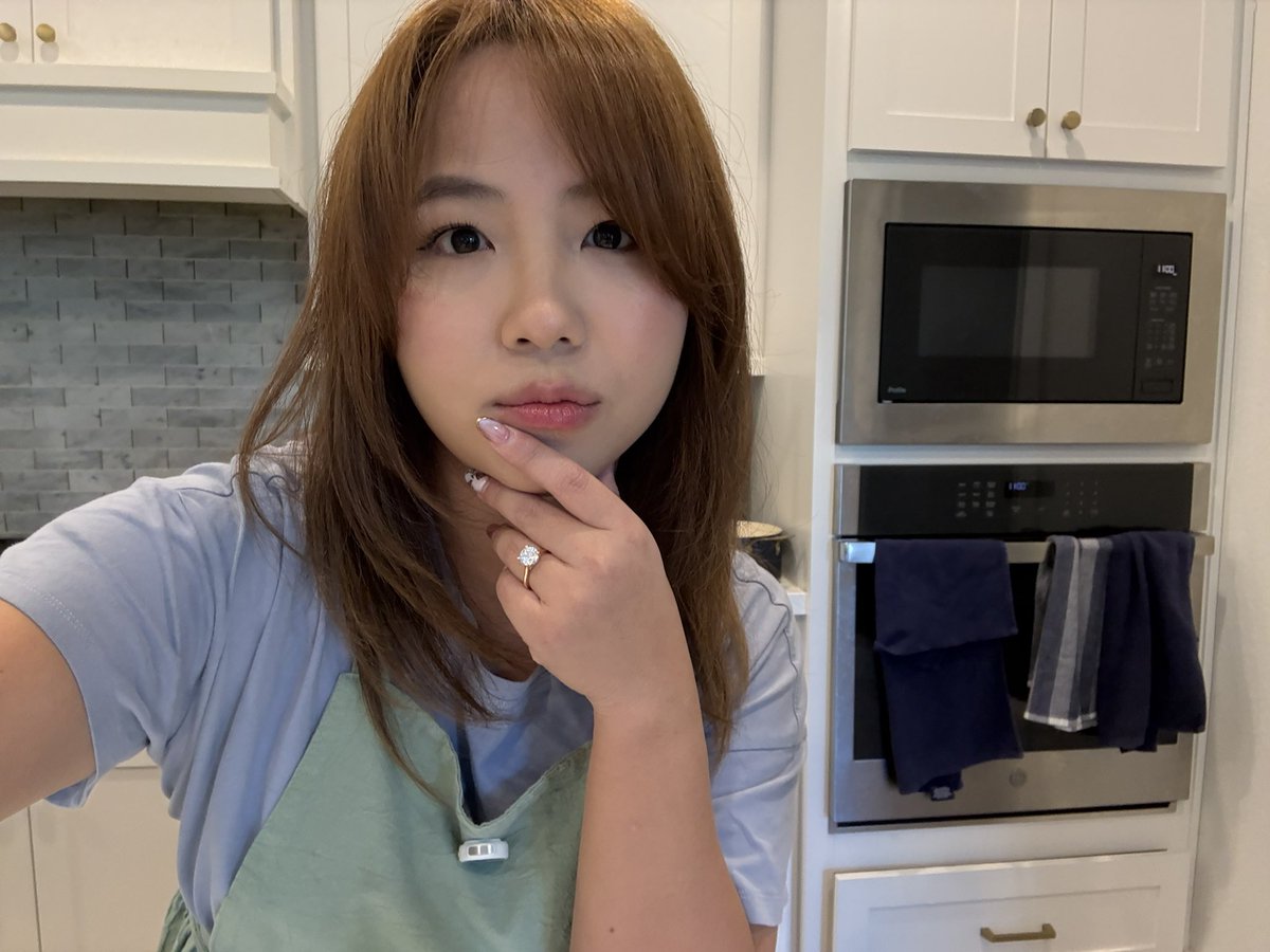 Cant game that much still so doing some cooking streams for now 🥰
Lunch for the fiancé