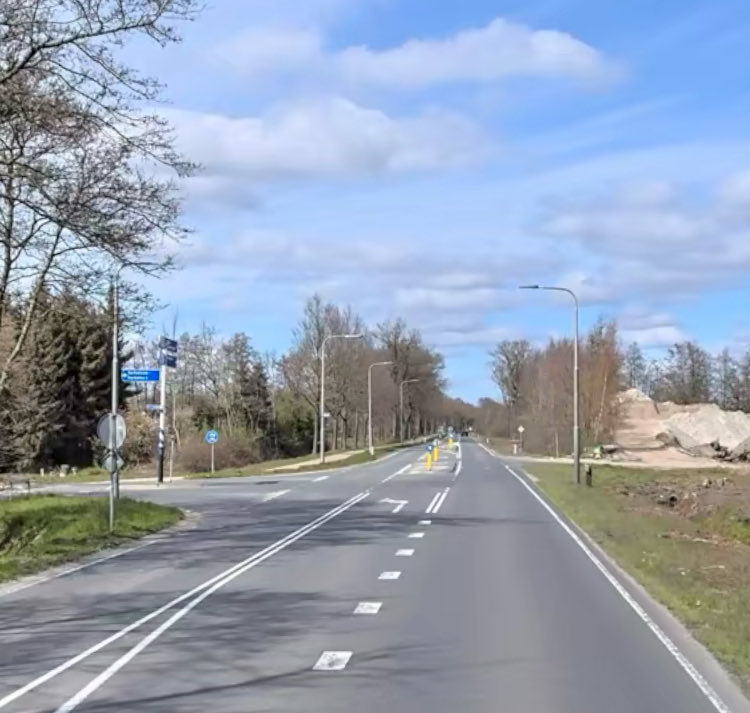 JetzeV's tweet photo. N358 Uterwei 14-Daagse. 
13-10 t/m 26-10:
Ovonde It Langfal
https://t.co/4b3ZoxvGTP
Fietstunnel Rysloane 
https://t.co/2ACwp0QoHh
https://t.co/iGeF4FqUan
Grooot onderhoud N358
#BAMinjouwbuurt #ProvinsjeFryslân #ProvincieFryslân https://t.co/kQ3CiV3sxU