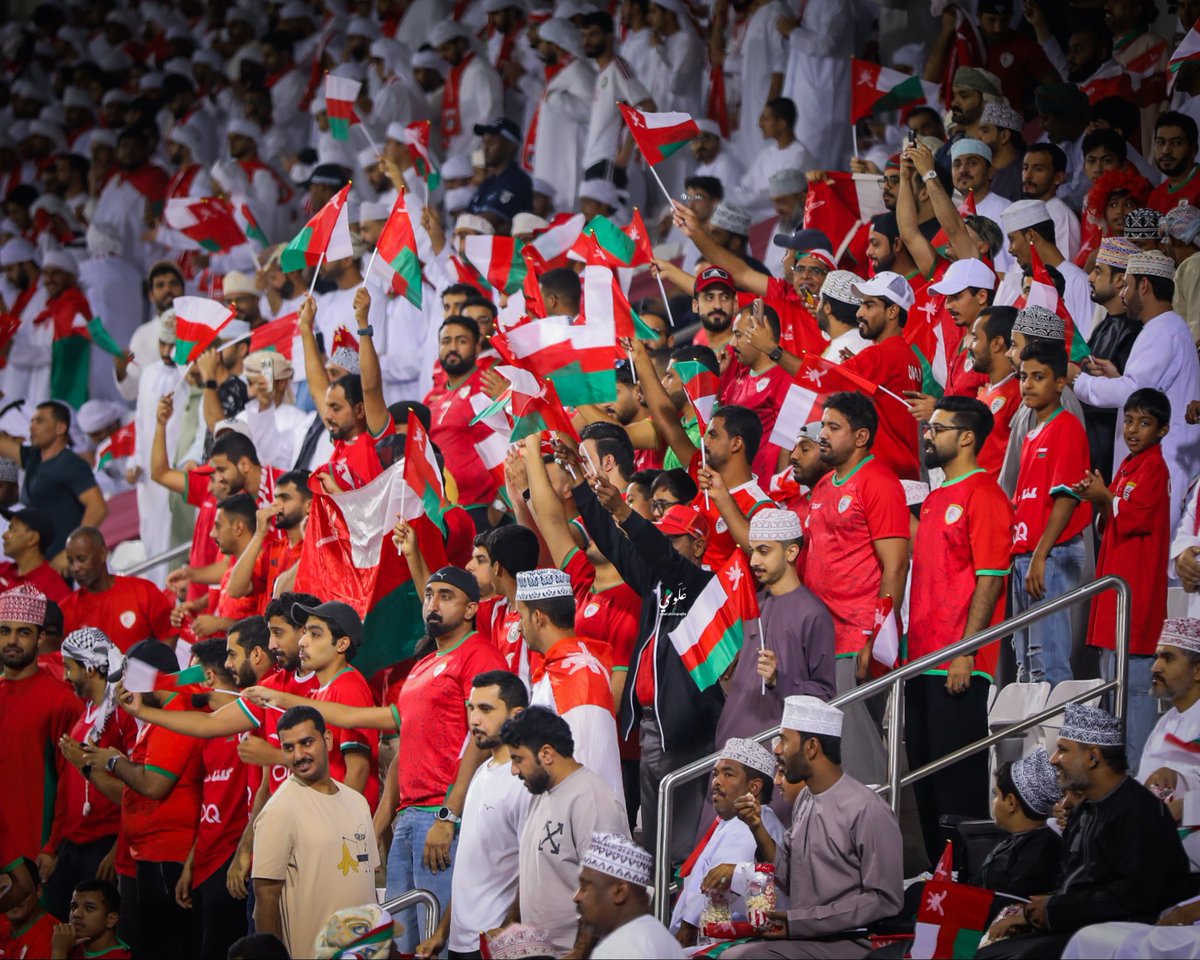 alawi_omairi's tweet image. |لقطات من الجمهور العُماني قبل بداية اللقاء😍🇴🇲
#منتخب_عمان 🇴🇲
🇦🇪#منتخب_الإمارات 
#التصفيات_الآسيوية #كأس_العالم_2026