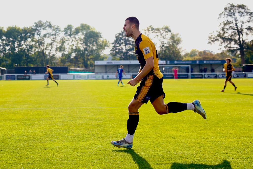 PrescotCablesFC's tweet photo. Ben Elliott is on 🔥 

Another goal for Big Ben this afternoon ⚽️ 

@benielliott9 @NorthernPremLge https://t.co/4qQdtLHhLB