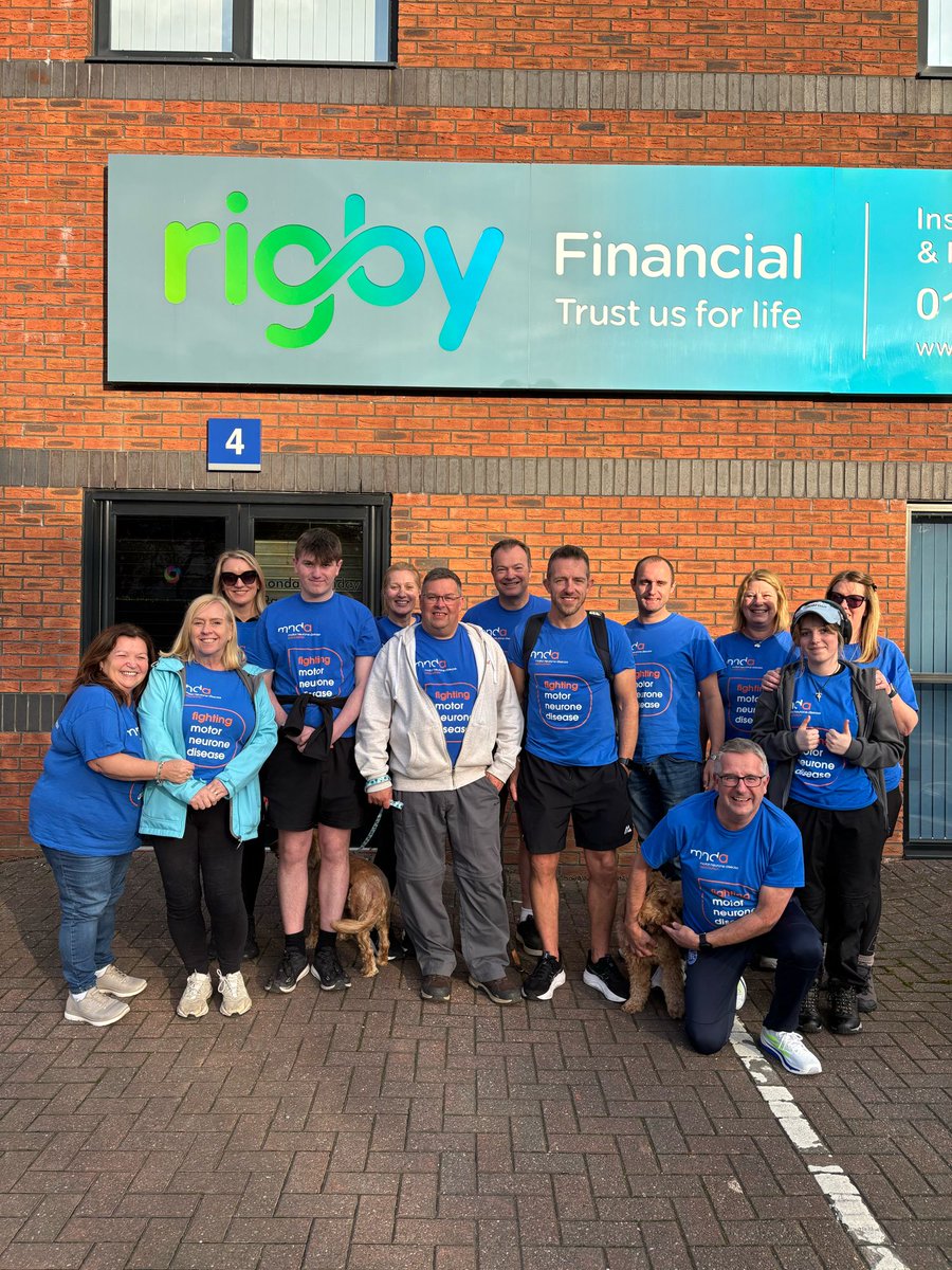 Quick wave to the office 👋🏻, last couple of miles and last push to reach £3k!! Please support us  if you can 🙏.

👉🏻lnkd.in/eTVhEBSp