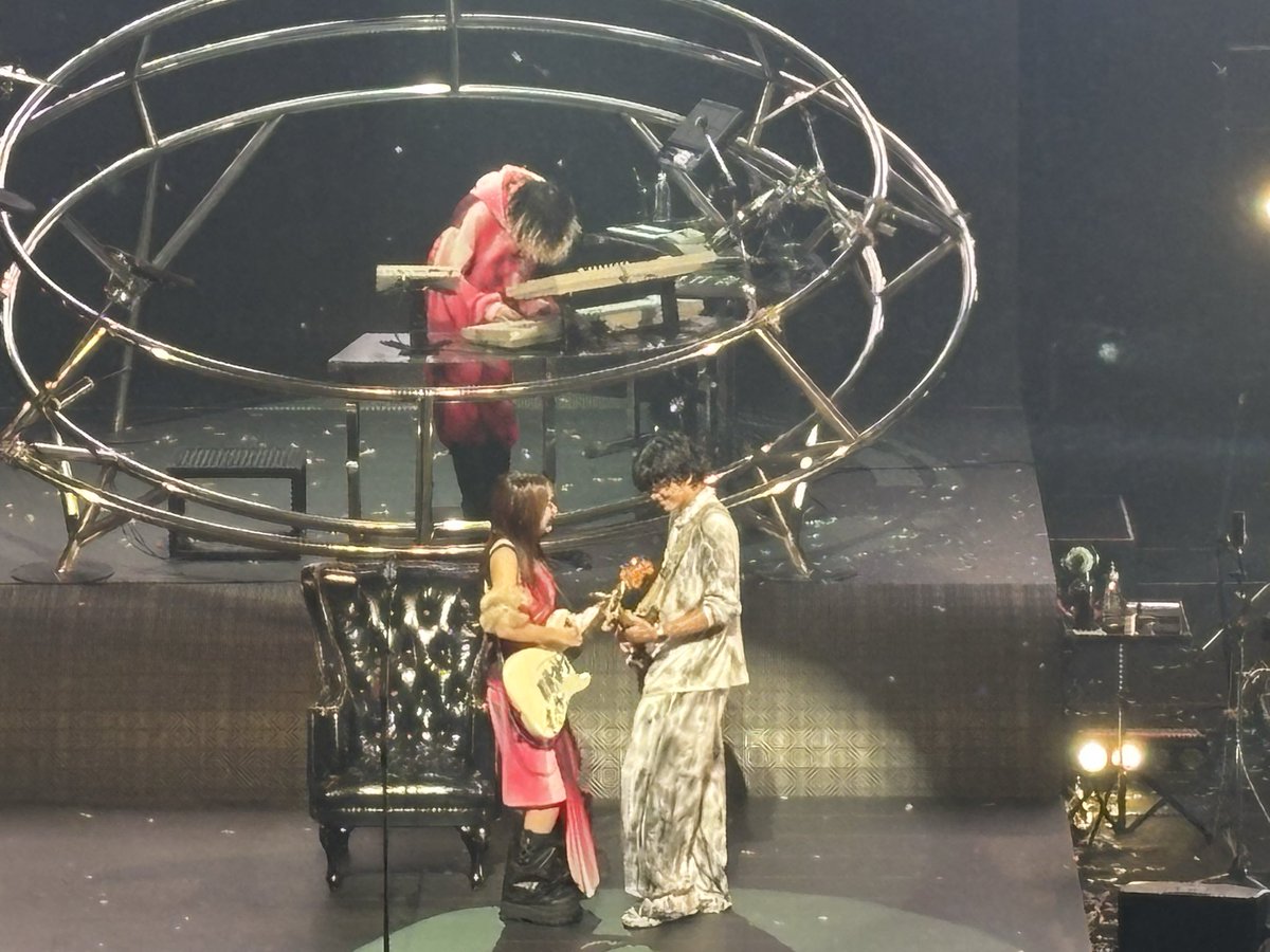 wpawtj's tweet photo. YOASOBIWANDERERホールツアー岩手
ホールでここまでの演出をするYOASOBIさすがでした✨演出企画全てが最高‼︎‼︎
そしてサン生席！ありがとう！！
セトリも最高で、劇上聞けてよかった、感動しちゃった🥹Ayase熱すぎるだろおおお
楽しい一日をありがとうございました！
#YOASOBI_WANDERER 
#yoasobi https://t.co/VE5ml7ADcQ