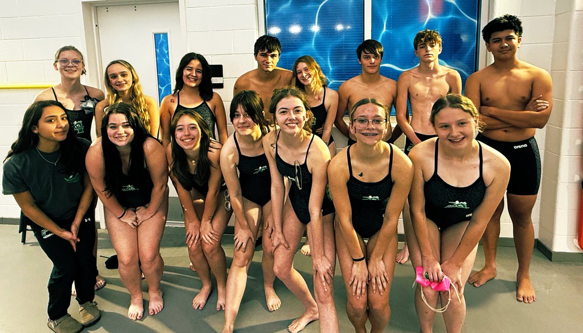 BIG Swim Saturday! 
#trainfastswimfast 
#azleathletics