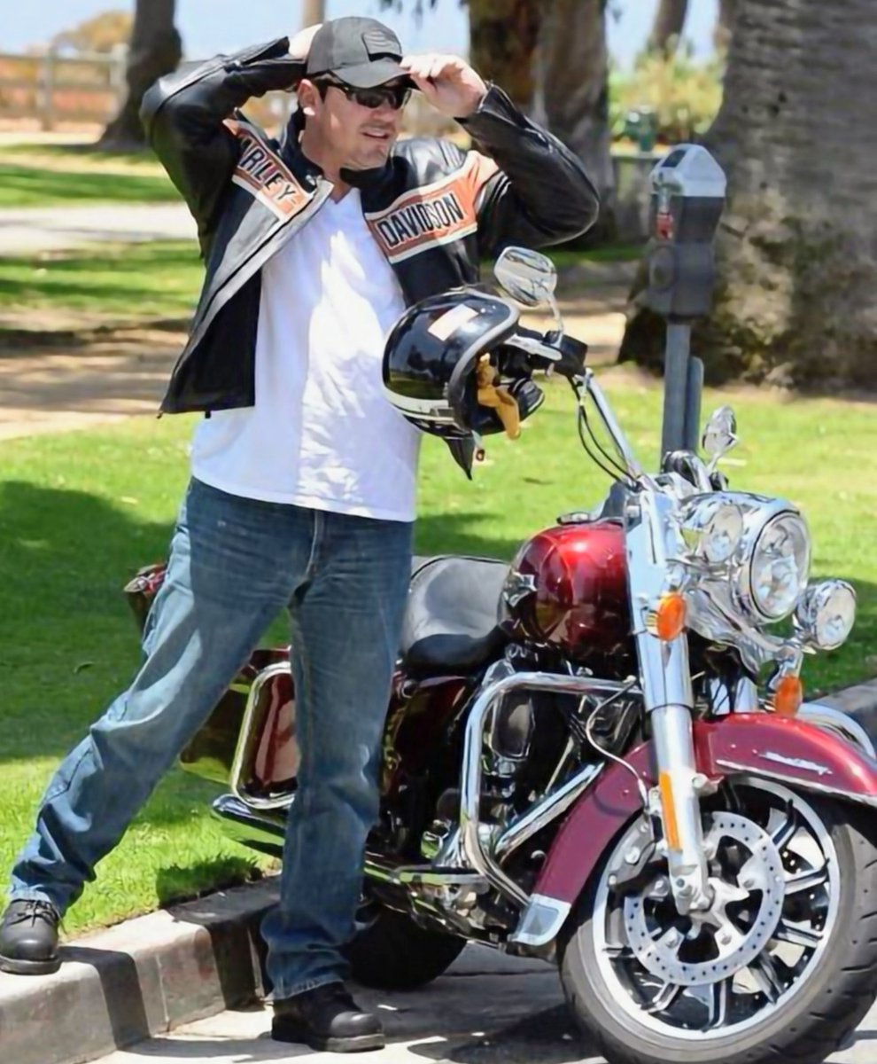 kroppandrea1's tweet image. Today is #NationalMotorcycleRideDay 🏍️
Enjoy your weekend @RealDeanCain ❤️