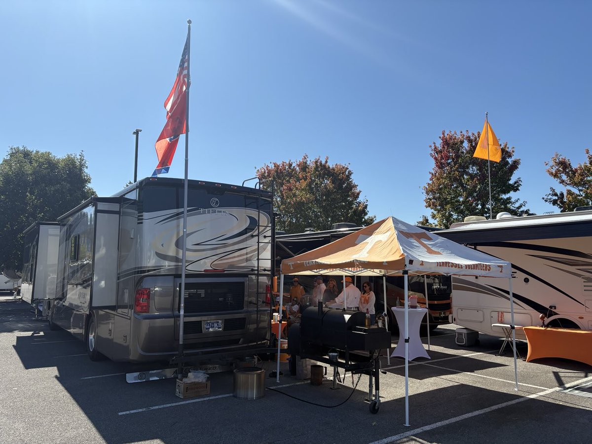 ⁦<a href="/BillisKing/">Bill(y) King</a>⁩ Good Ole Rocky Top #GBO