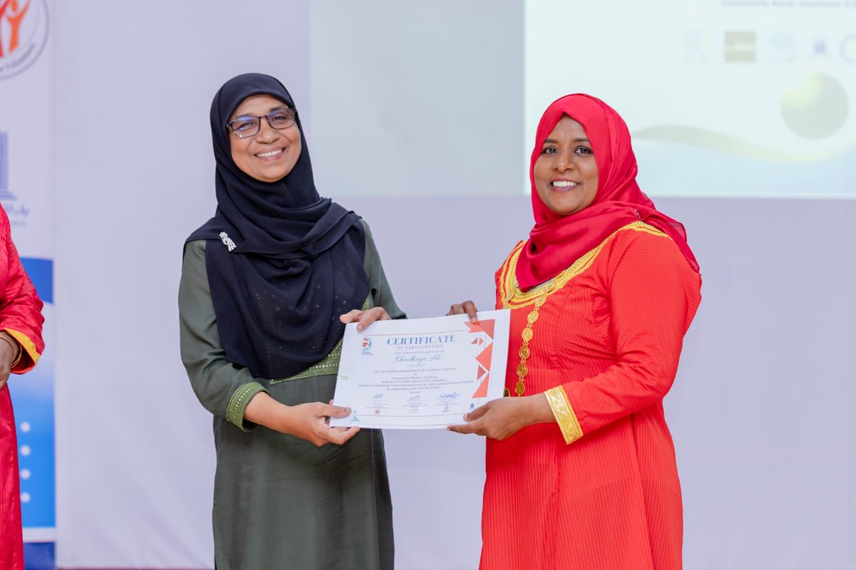 KRHmv's tweet photo. Deputy Director General Ms. Khadheeja Ali presented a paper titled “Transforming Complaints and Incidents into Learning: Integrated Review,” while Community Health Coordinator Ms. Sameena Mohamed joined as a panelist on the topic “Community Engagement for Well-being” at the Southern Conference on Community Health & Well-being 2025 held in Thinadhoo City from 08th–09th October 2025.

The conference was organized by Dr. Abdul Samad Memorial Hospital (ASMH) and Community Nurse Volunteers (CNV), in collaboration with UNICEF and MNU, aiming to strengthen collaboration and promote healthier communities across the Maldives.

📷 @drasmhospital 

@MoHmv 
@governmentmv 
@presidencymv