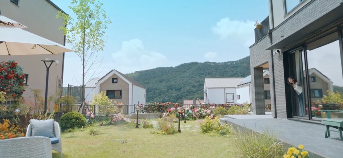 brownkudiii's tweet image. YOO MERI had a vision😭😭 for a house like that, i too would be out here faking my marriage with a random man i met while blackout drunk.. GIRL&apos;S JUST CHASING STABILITY🙂‍↔️

#WouldYouMarryMe #WouldYouMarryMeEP2
