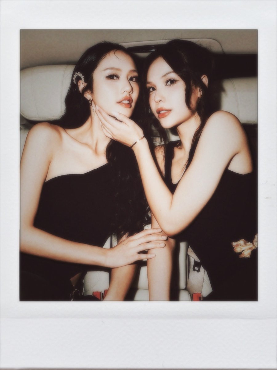 sonyasarann's tweet image. I had such an amazing day! Thank you so much for all the love you always give me. I love you all so, so much! Thank you for every single gift and every letter💌I’ll read them all carefully with my heart.

我非常爱你 ❤️ 

LMSY BELOVED IN HK

#LMSYFANMEETINGINHONGKONG2025…