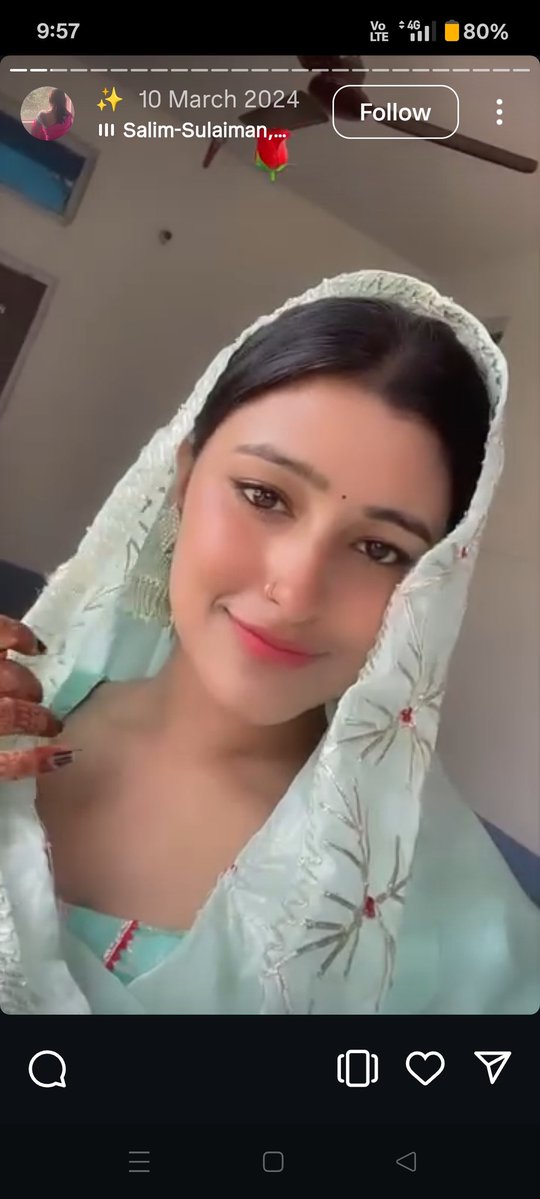 Radhika_Singhe's tweet image. मजहबी पंडिताइन की तो हालात खराब हो गई, सबको अनफॉलो कर दिया और जैसे ही इन्होंने स्टोरी लगाया 20 से ज्यादा लोगों ने सारी फॉलोइंग लिस्ट भेज दी, 😂
इतने में ही डर गई अभी तो हम आपके घर आने वाले हैं आपके माता-पिता से प्रणाम करने के लिए
हम हिंदुओं में पंडित जी का आशीर्वाद अच्छा माना…