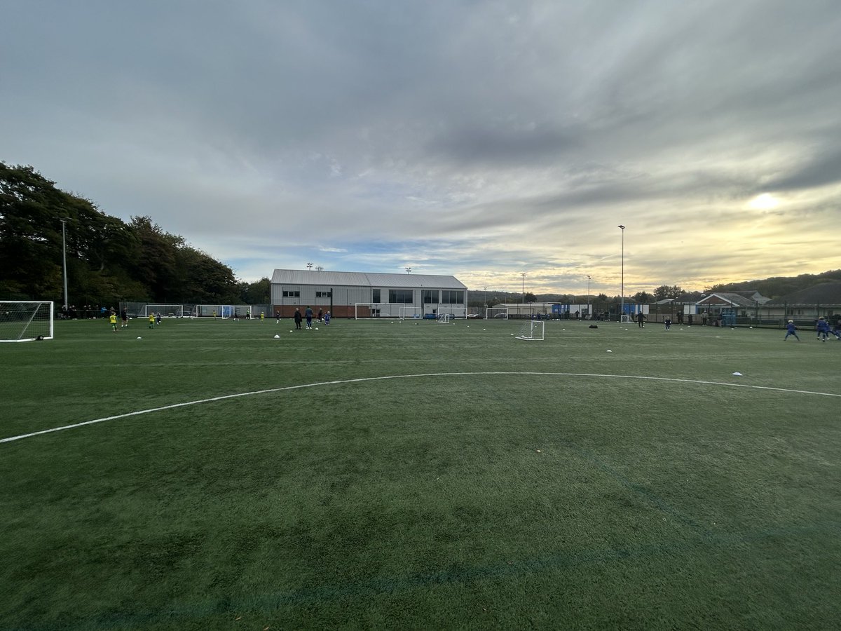 Fantastic morning with the pre-academy! 

Mixed format tournament - 5v5, 3v3’s &amp; Tag Rugby! ⚽️🏉🏃

Great to add variety to the games programme &amp; provide a variety of challenges for the players. Thanks to the opposition who came and were open to playing the formats!
