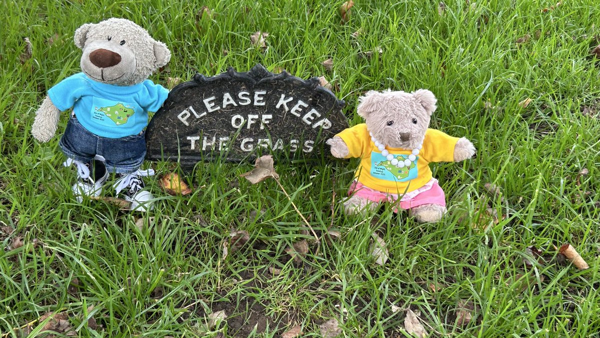 Sometimes I don’t know who has bad influence on her… <a href="/Jacobs_Clan/">Keeping Up with the Jacobs</a> <a href="/TourGuideTed/">🇺🇦TourGuideTed©🧸🏳️‍🌈🐦🇪🇺</a>