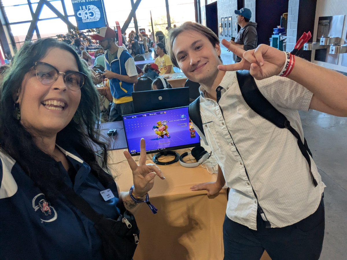 The 🐐 <a href="/AustinsGoats/">AustinsGoats ➡️Milwuakee GO oct</a> stopped by! Cheer him on today on GO stream with his super secret pick 🤫🐐

Maybe UNITE SIDE Events at Regionals one day for try hards like us? 🔥🔥

We had to rep our favourite funny man 🤡