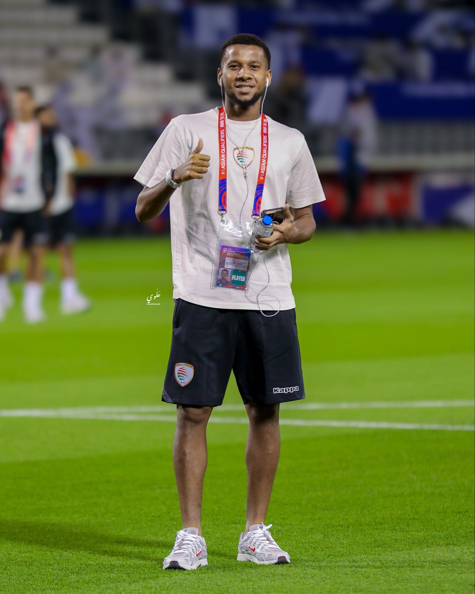 alawi_omairi's tweet image. 📸|دخول اللاعبين لأرضية استاد جاسم بن حمد😍🇴🇲
🇴🇲 #منتخب_عمان 
🇦🇪 #منتخب_الامارات 
#التصفيات_الآسيوية #كأس_العالم_2026