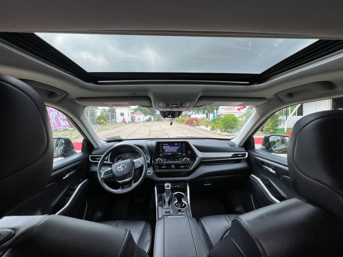 datogoniboy_'s tweet image. 🚘 2022 Toyota Highlander XLE — where comfort meets confidence.
Luxury interior, smooth performance, and tech that keeps you in control.
Perfect for family, business, or adventure.

📍 Location: Abuja
💰 Price: ₦65M
📞 Call/WhatsApp: 0811 817 0832 
#AbujaTwitterCommunity