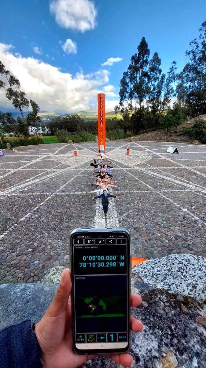 ¡Estamos abiertos!
Si en la LATITUD 0°0'0" te quieres parar, EL MUSEO SOLAR☀️ tienes que visitar ☝️🤓