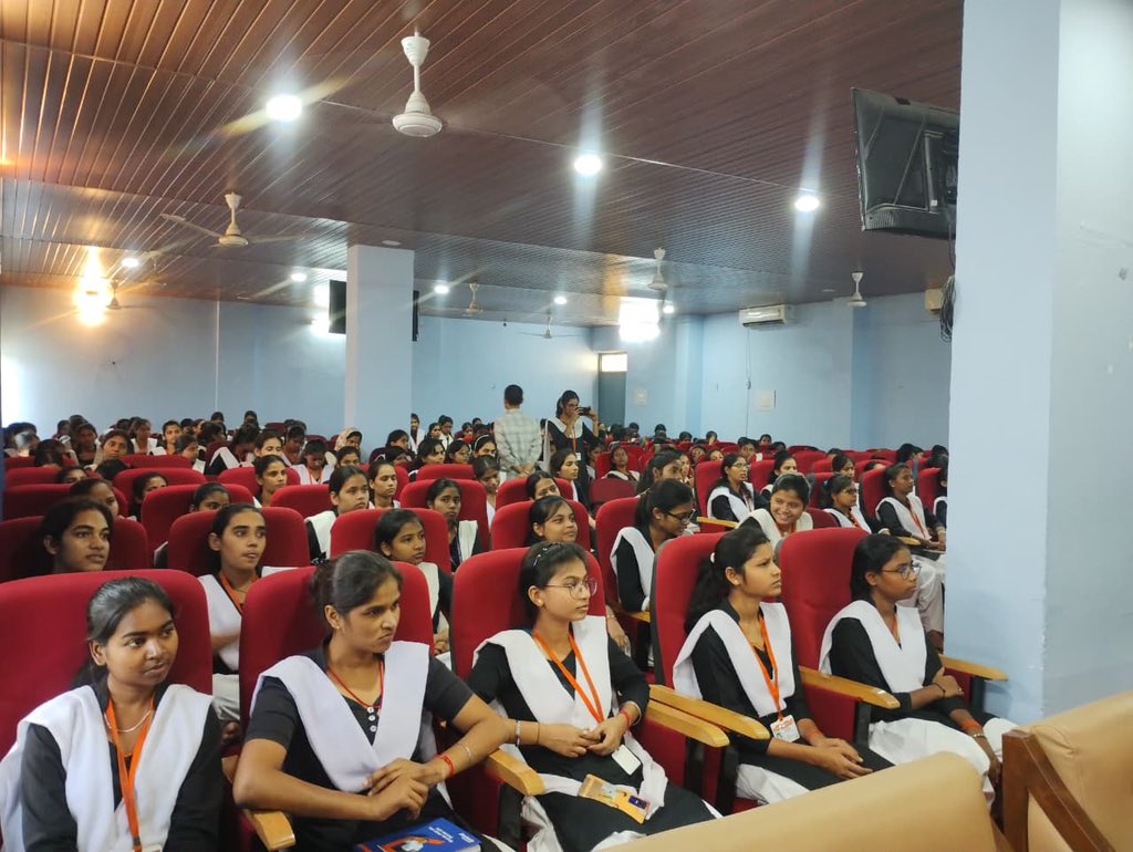 GwpMuzaffarpur's tweet photo. "🚀 *GWP Muzaffarpur Shines Bright!* 🌟 Today, @GwpMuzaffarpur hosted the Industrial-Institute Meet 2025, bridging the gap between academia and industry! 🌐💻#IndustrialInstituteMeet2025 #SkillDevelopment #EducationMeetsIndustry #CampusPlacements #WomenInTech #EmpoweringWomen https://t.co/oD9cV37Nk3