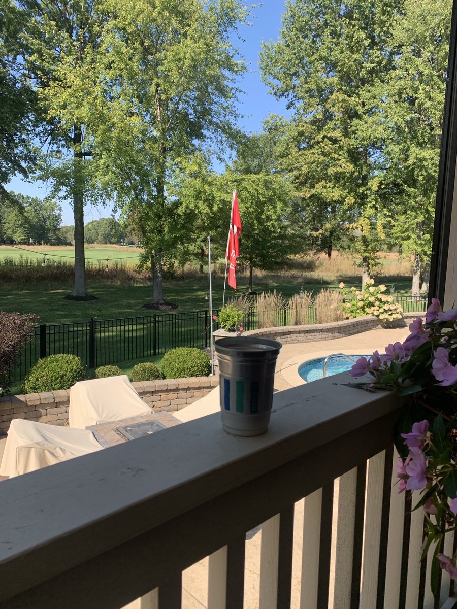 1MoreJeffy's tweet photo. Combining patio beers with game day beers!! 🍺 Go Bucks!!!! https://t.co/yHUviQT2FC