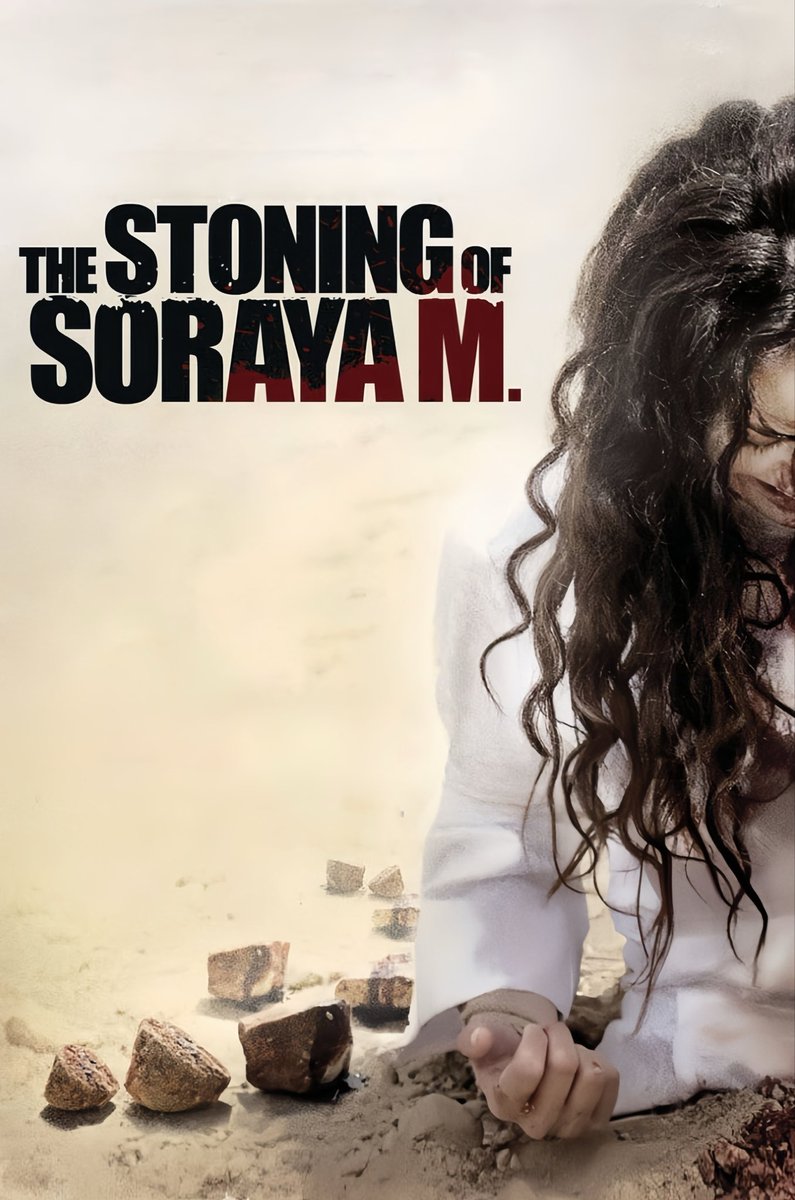 مراجعة فيلم | The Stoning of Soraya M

لا اكاد استطيع وصف مارأيت من قهر وظلم وبشاعة، كيف للإنسان أن يصل لهذا المدى من الدناءة والقذارة؟ فيشهد زورًا ويفتري، كيف للحقيقة أن تكون صعبة الوقوع وعسيرة الإثبات، والكذب سهل الحدوث ويسير الإقناع؟، مالذي يدفع الرجل ليجسد على ماهو عكسه،