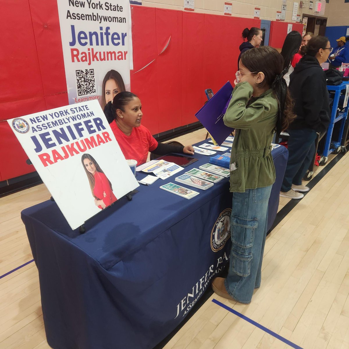 JeniferRajkumar's tweet image. All day every day, #TeamJenifer is out in the community. Today, we are out at @MS137Heroes supporting our children and their education. Thank you to the one and only Principal Pamela Trincado for her heartfelt dedication to educational excellence.
