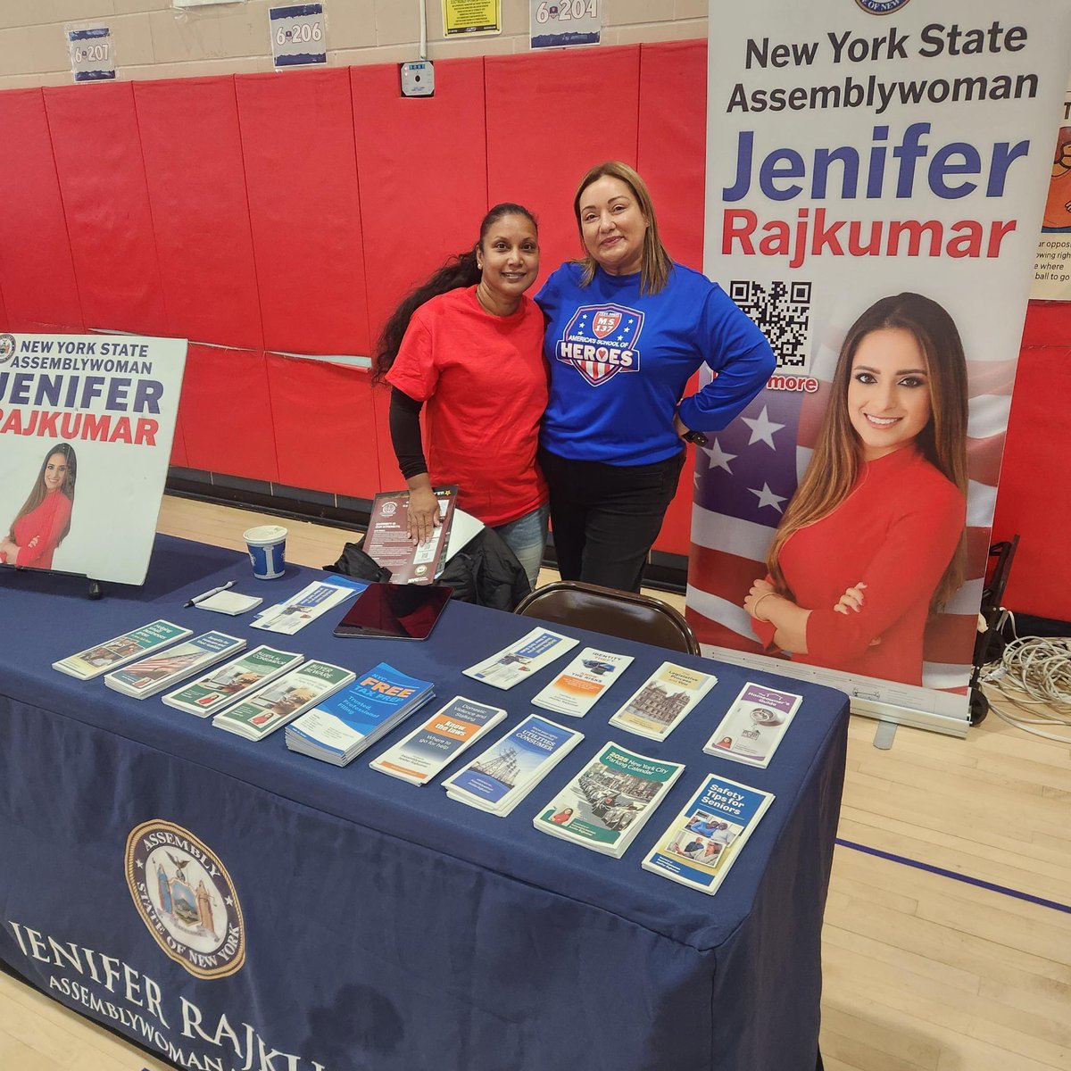 JeniferRajkumar's tweet image. All day every day, #TeamJenifer is out in the community. Today, we are out at @MS137Heroes supporting our children and their education. Thank you to the one and only Principal Pamela Trincado for her heartfelt dedication to educational excellence.