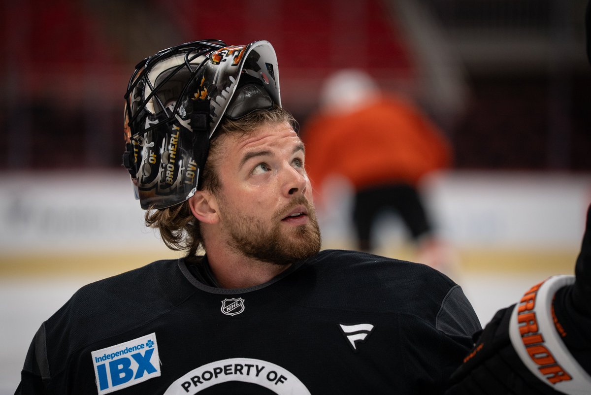 NHLFlyers's tweet image. Lineup update for #PHIvsCAR: 

• Jett Luchanko and Nikita Grebenkin draw into the lineup.
• Rodrigo Abols and Nick Deslauriers come out.
• Sam Ersson starts in net.