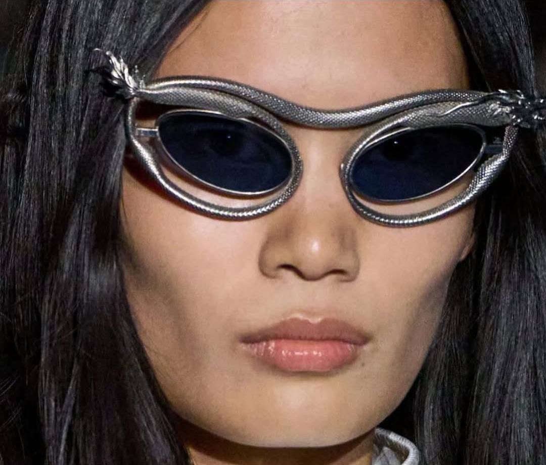 Loving the eyewear from the latest Jean Paul Gaultier show 🫨