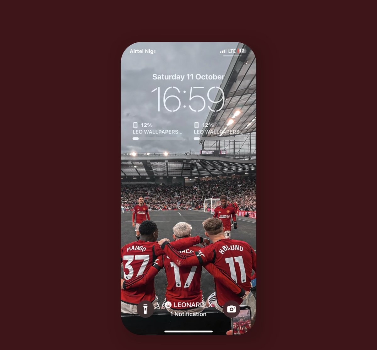 Leonard18_X's tweet image. &quot;Red Devils unite  ⚽🔴 #MUFC #FootballFever&quot;  
Load4k