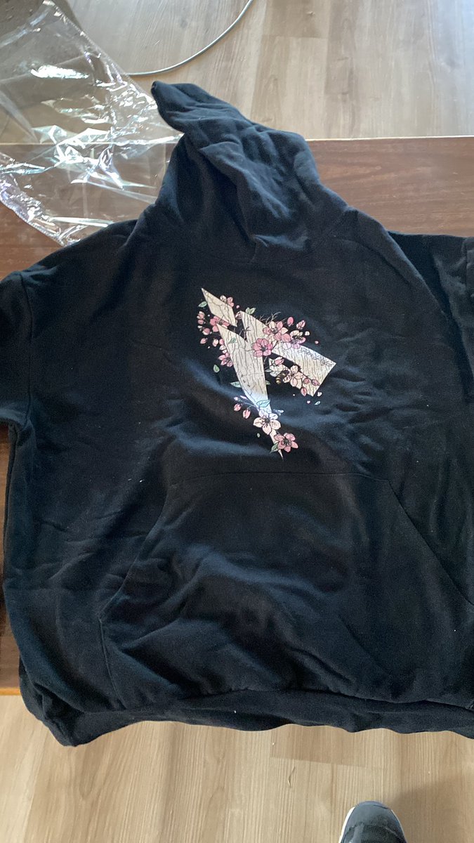 Scarface9696's tweet photo. @Pamaj just got my hoodie in the mail https://t.co/hLuAQHXUmr