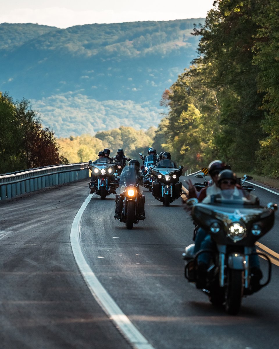 indianmotocycle's tweet image. What a day. What a ride.

Thank you to everyone who joined us yesterday for our owners ride to the legendary Jack Daniel’s Distillery through the beautiful Tennessee countryside.

Today, we&apos;re kickstands up for one more scenic ride before we sign off, and see you all again for…