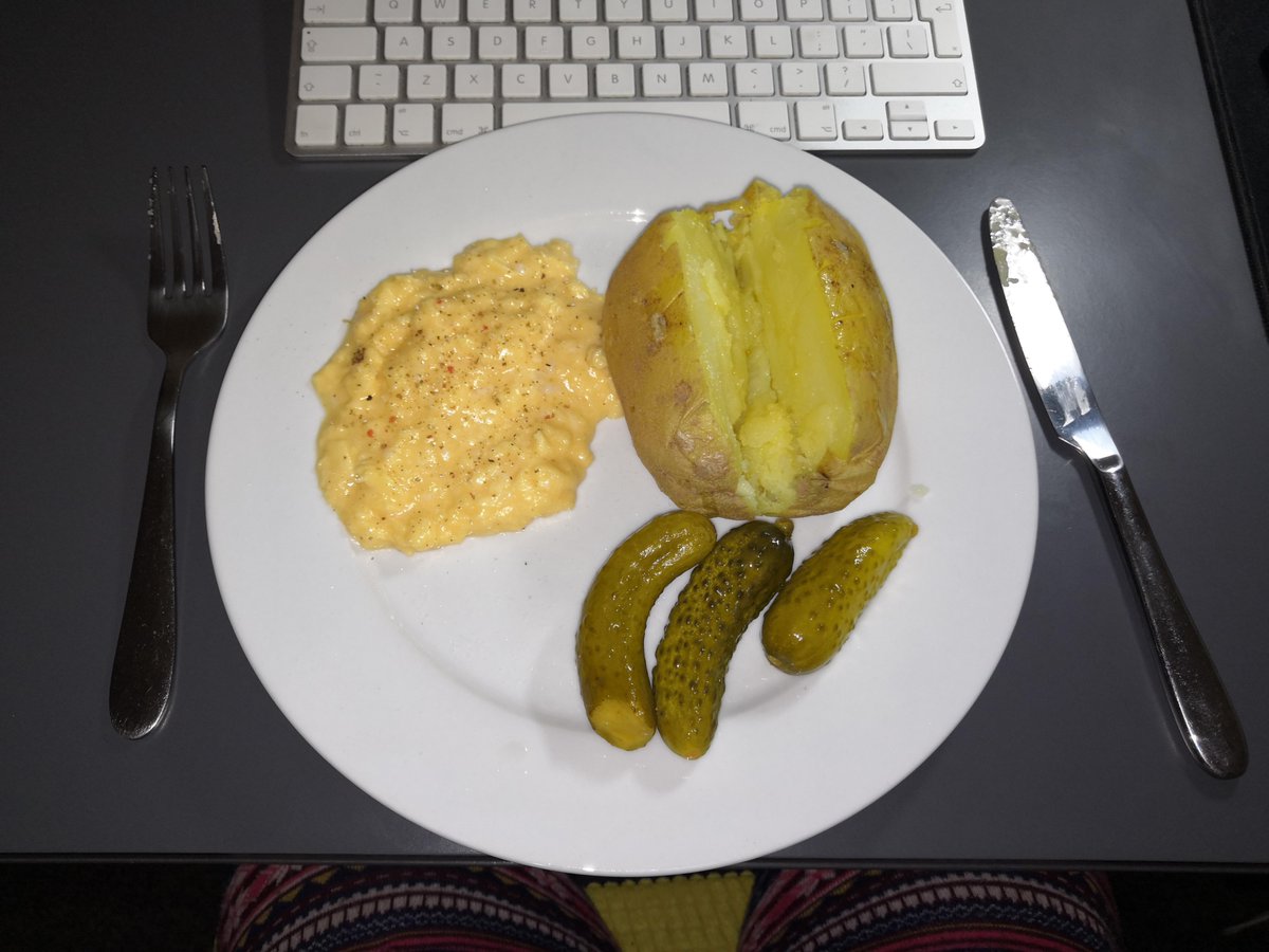 miniapeur's tweet image. life when the PhD stipend money hits