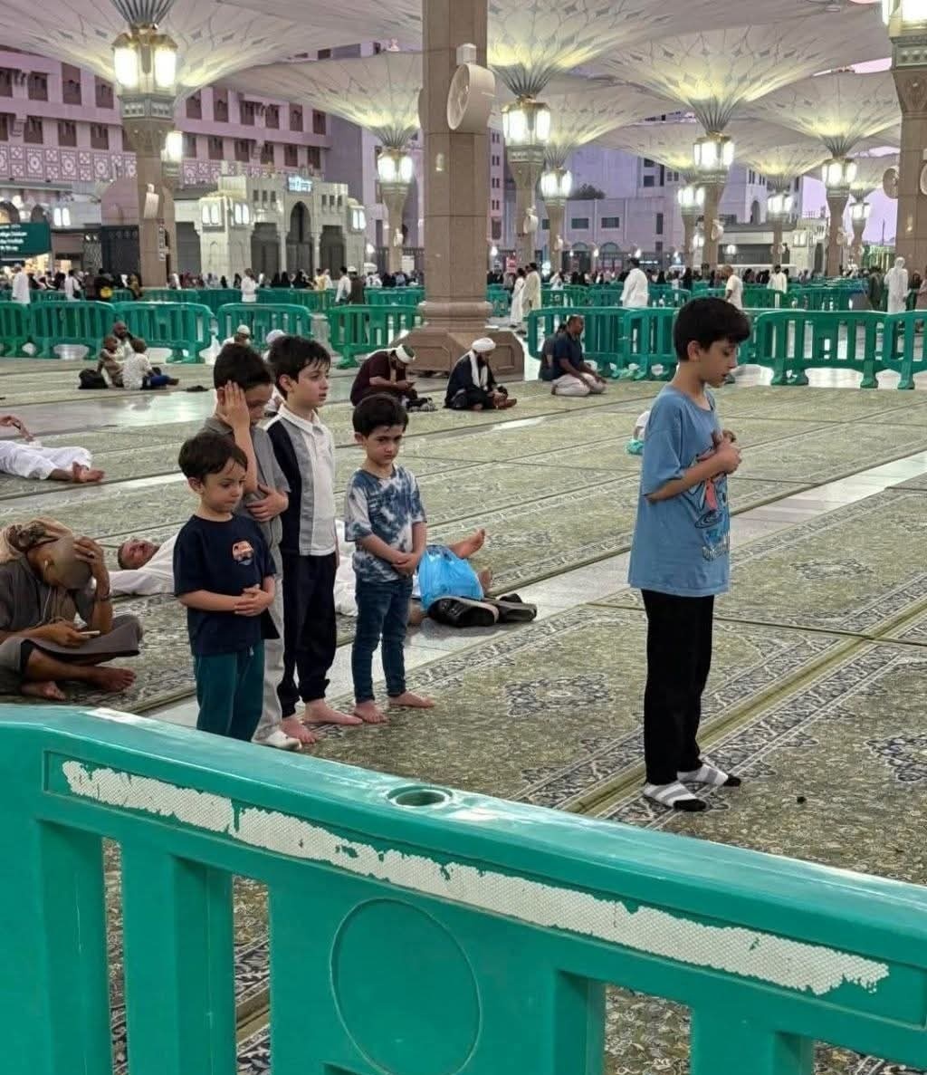 tuhani38's tweet image. إنما نتزوج ليُخرج اللّٰهُ من أصلابِنا ذريةً تعبده!
&quot;رَبِّ اجْعَلْنِي مُقِيمَ الصَّلاَةِ وَمِن ذُرِّيَّتِي. &quot;