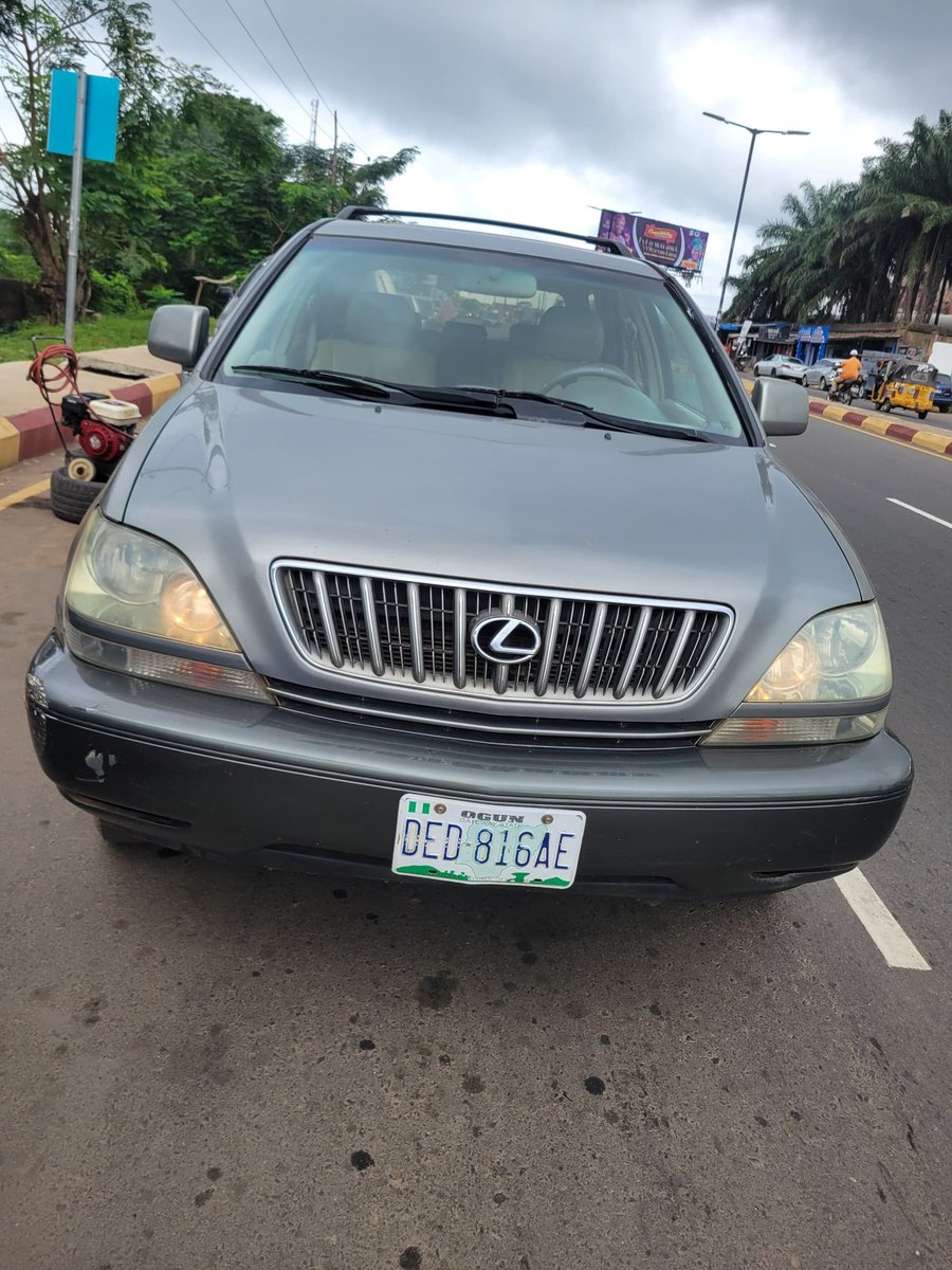 PELSAUTOS's tweet image. CLEAN REGISTERED LEXUS RX300 IN BUY AND DRIVE CONDITION
4,700,000
07032328559