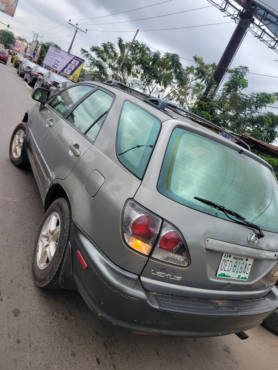 PELSAUTOS's tweet image. CLEAN REGISTERED LEXUS RX300 IN BUY AND DRIVE CONDITION
4,700,000
07032328559