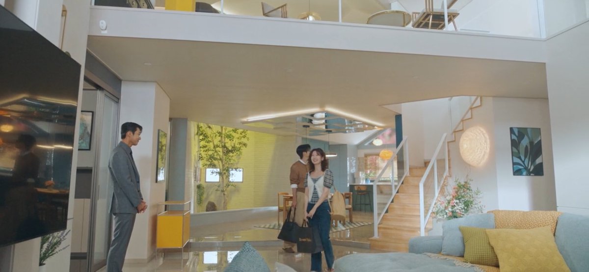 leedoohyuns's tweet image. i would too scam a whole corporation for this sweet ass house like who are we kidding here 
#wouldyoumarryme #wouldyoumarrymeep2